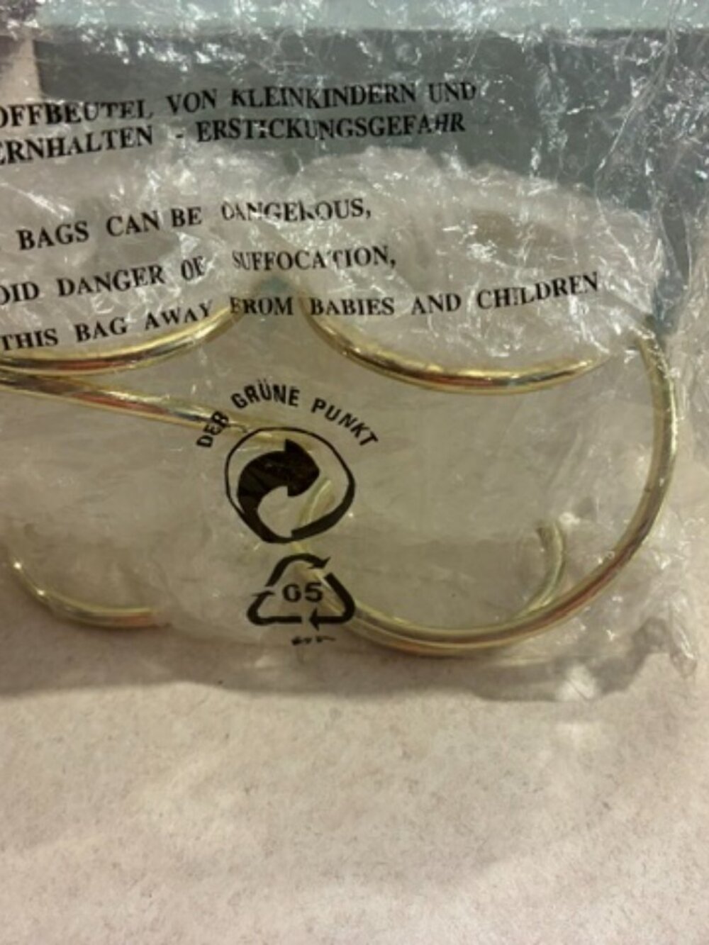 NIB PartyLite Gemini 2 Frosted Votive Candle Holder w/Interlocking Gold Rings - Picture 5 of 5